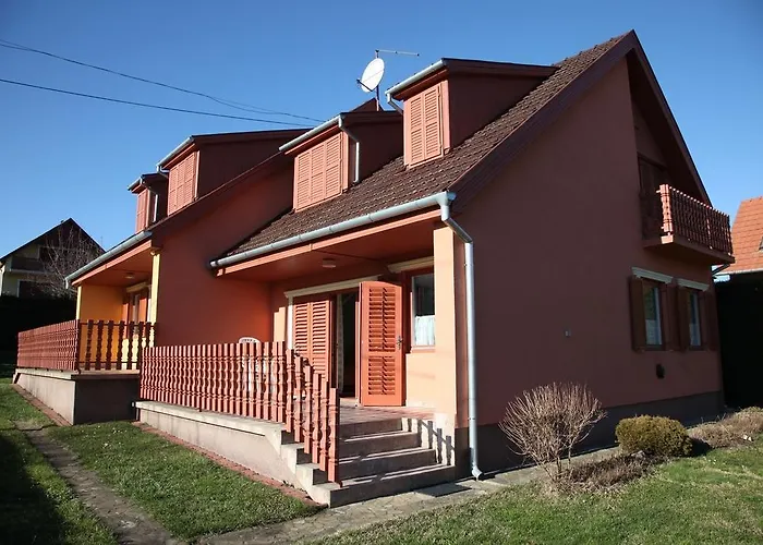 アパート Edina *