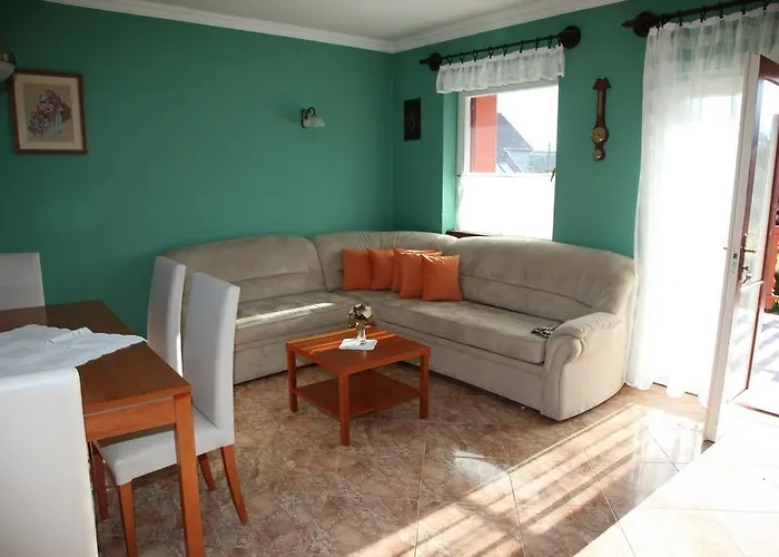 Edina アパート ザラカロシュ