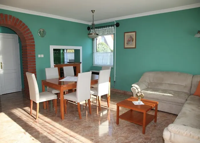 Edina アパート ザラカロシュ